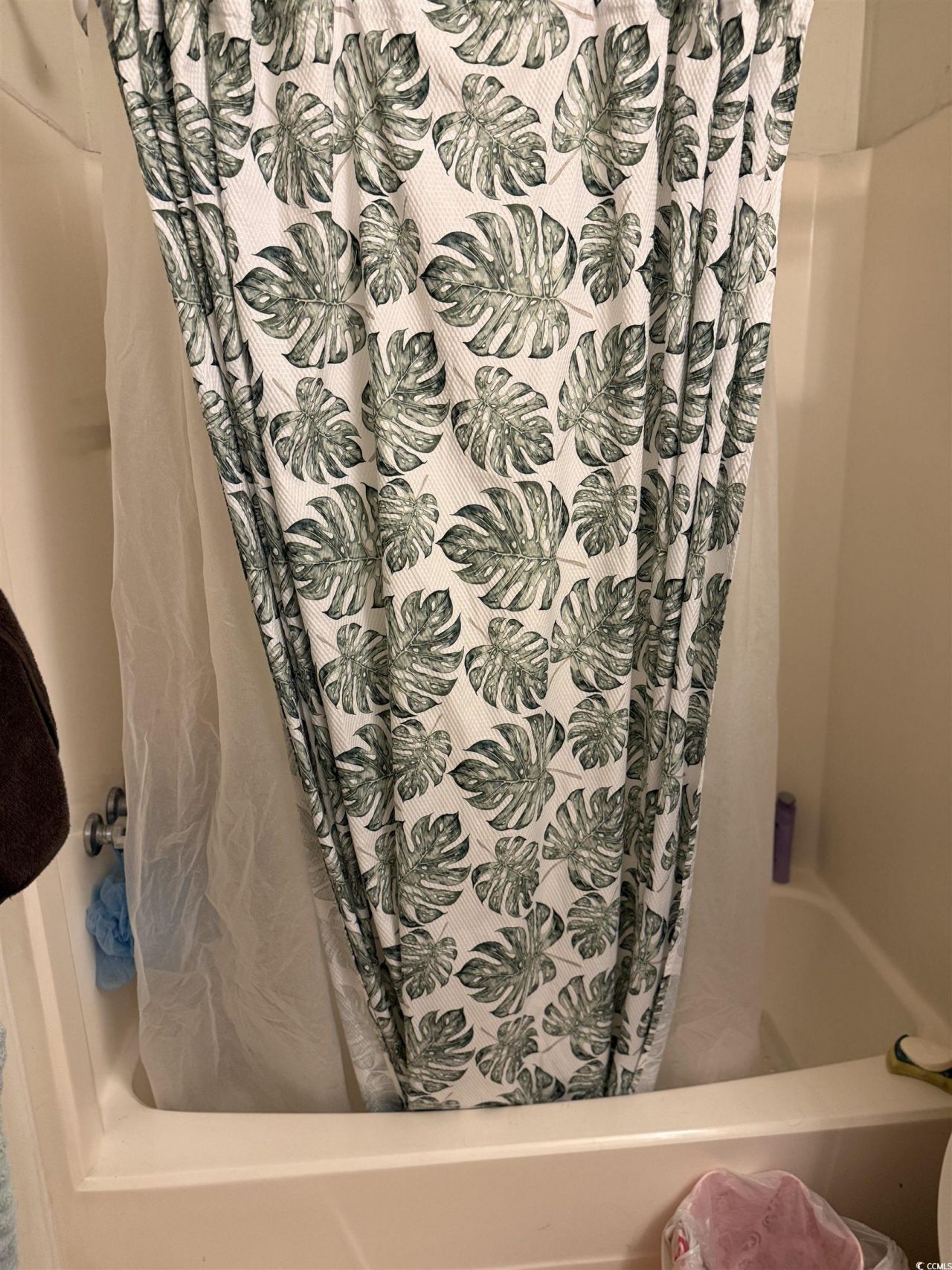 2005 Greens Blvd.  Photo 8