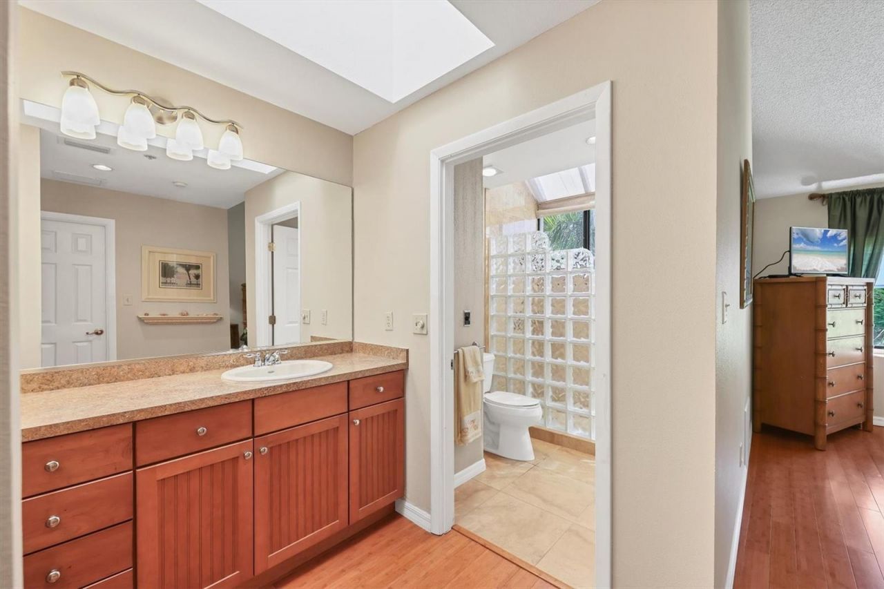 1912 Harbourside Drive, Unit 602, Longboat Key, FL 34228 Photo