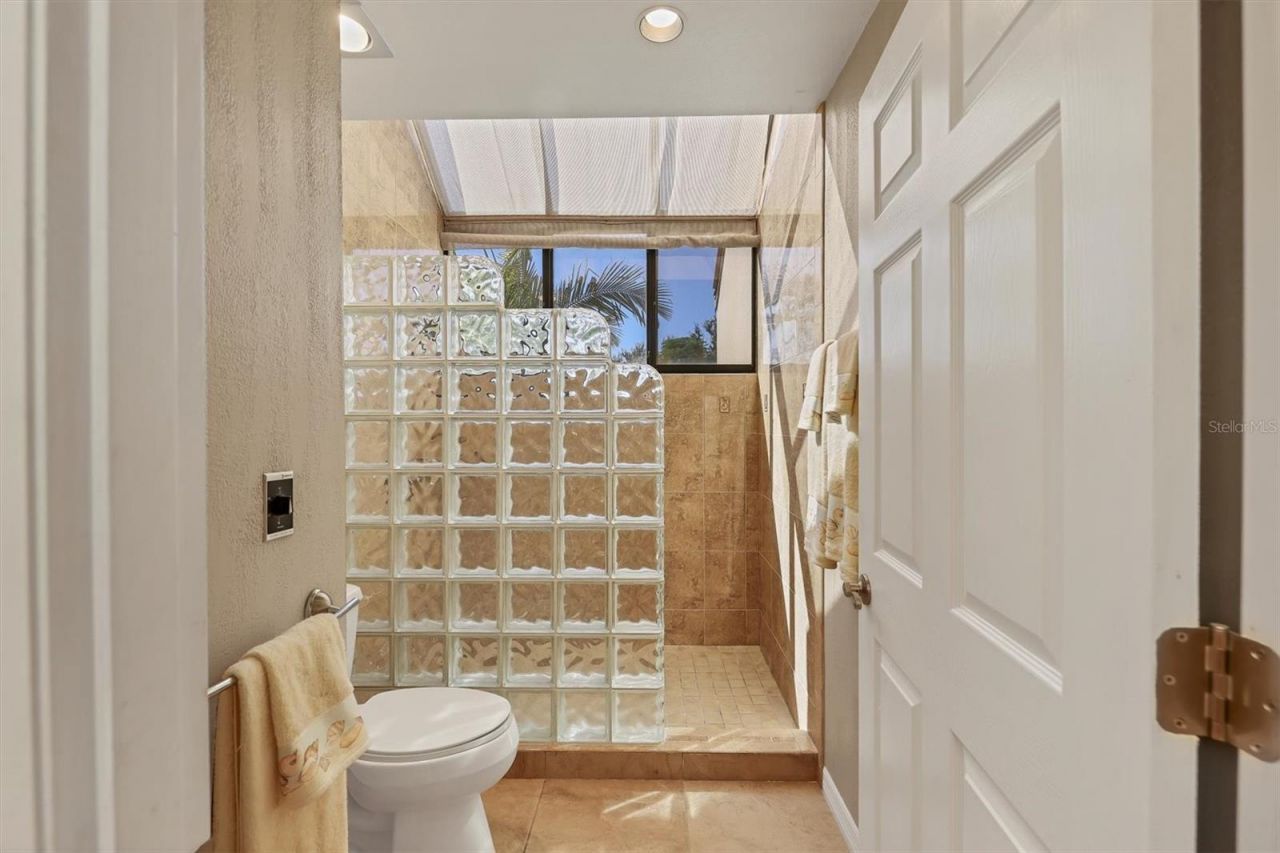 1912 Harbourside Drive, Unit 602, Longboat Key, FL 34228 Photo