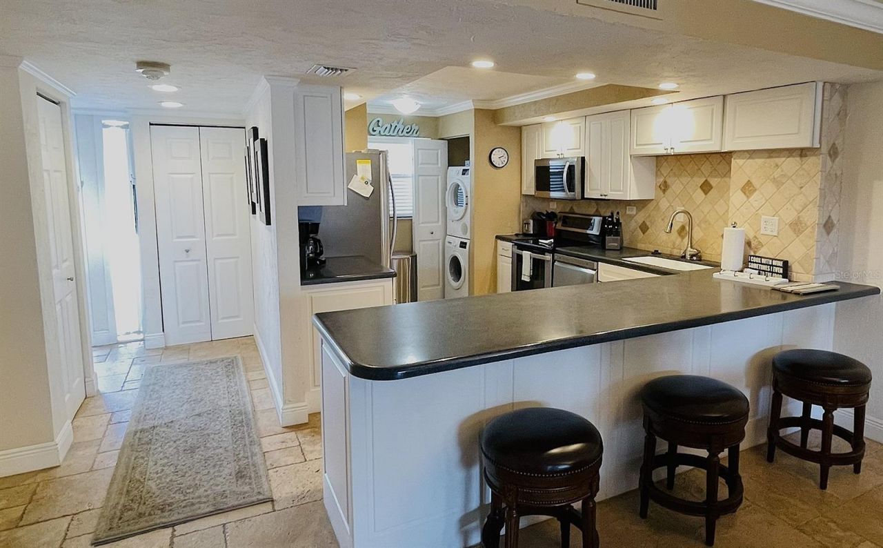 6480 Midnight Pass Road, Unit 403, Sarasota, FL 34242 Photo