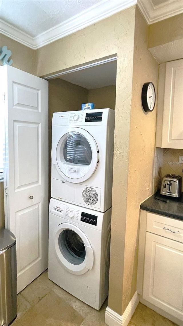 6480 Midnight Pass Road, Unit 403, Sarasota, FL 34242 Photo