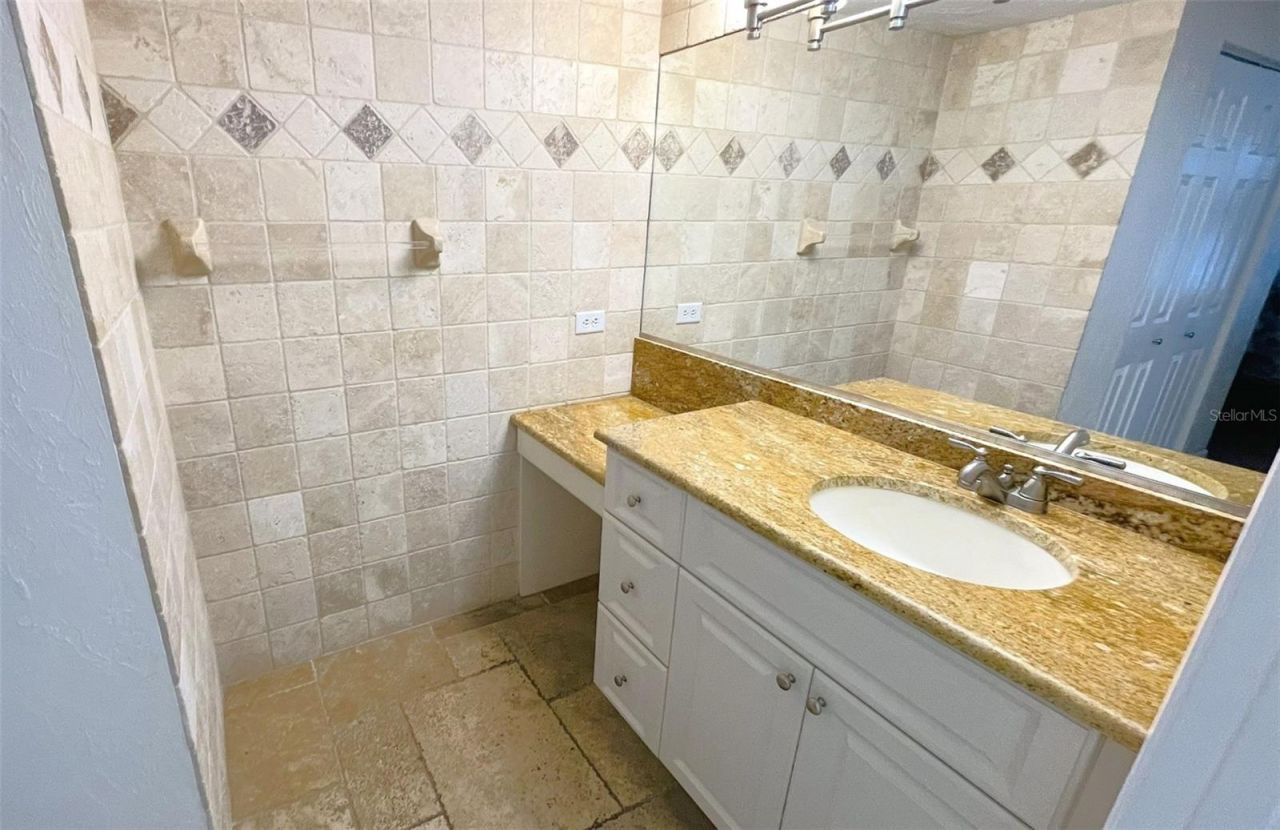 6480 Midnight Pass Road, Unit 403, Sarasota, FL 34242 Photo