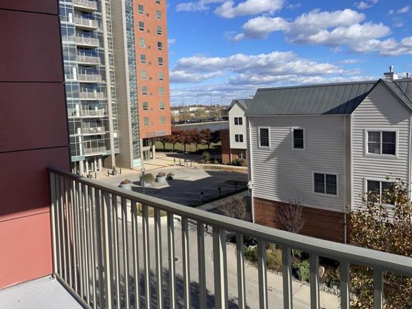 105 UNIT CHRISTINA LANDING DRIVE, Unit 305, WILMINGTON, DE 19801