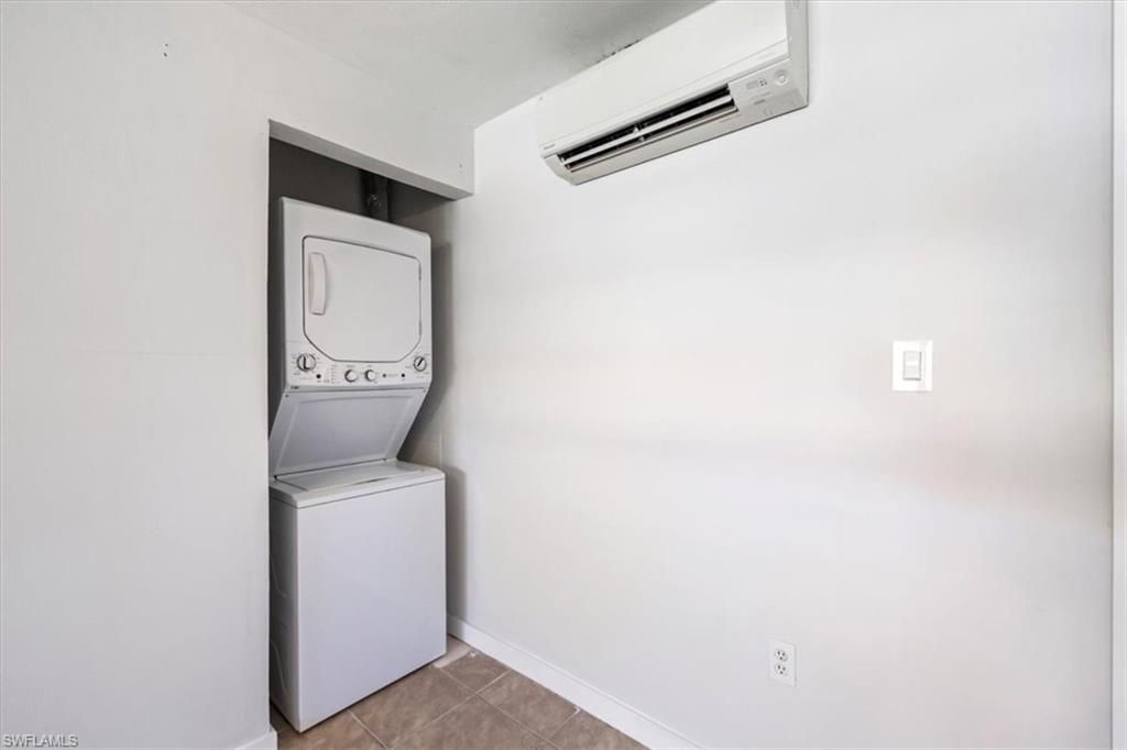 681/683 95th Ave N, Naples, FL 34108 Photo