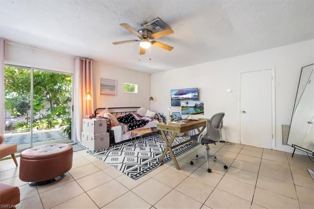 681/683 95th Ave N, Naples, FL 34108 Photo