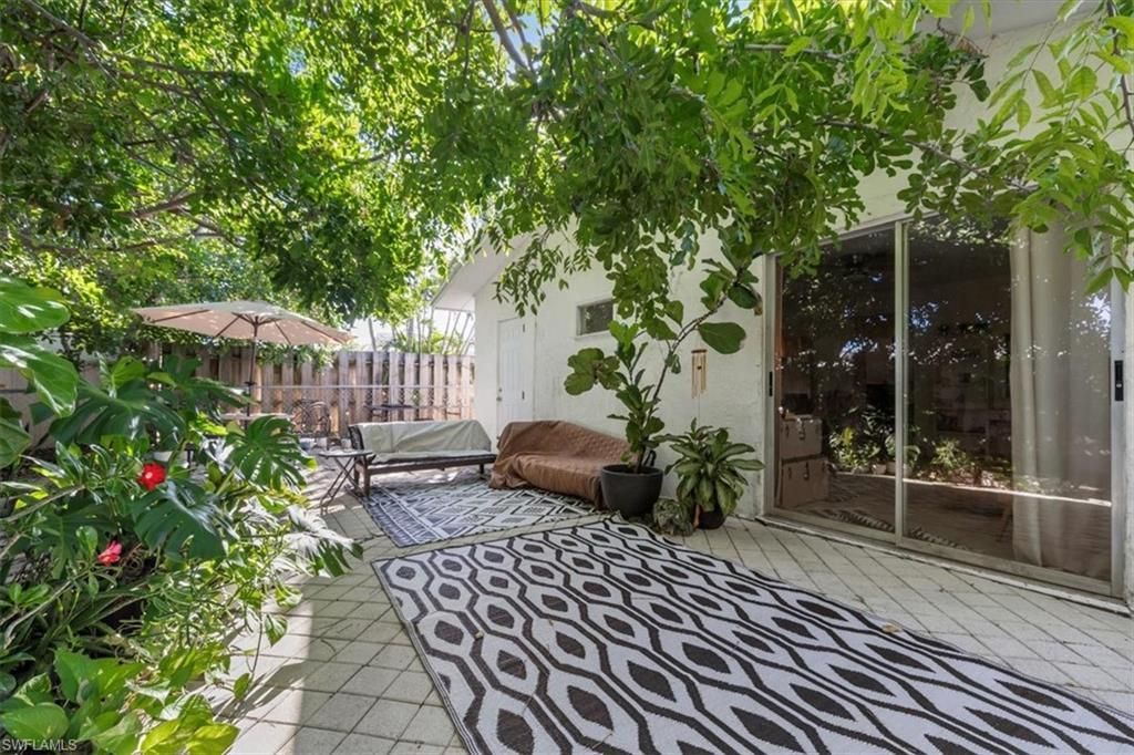 681/683 95th Ave N, Naples, FL 34108 Photo