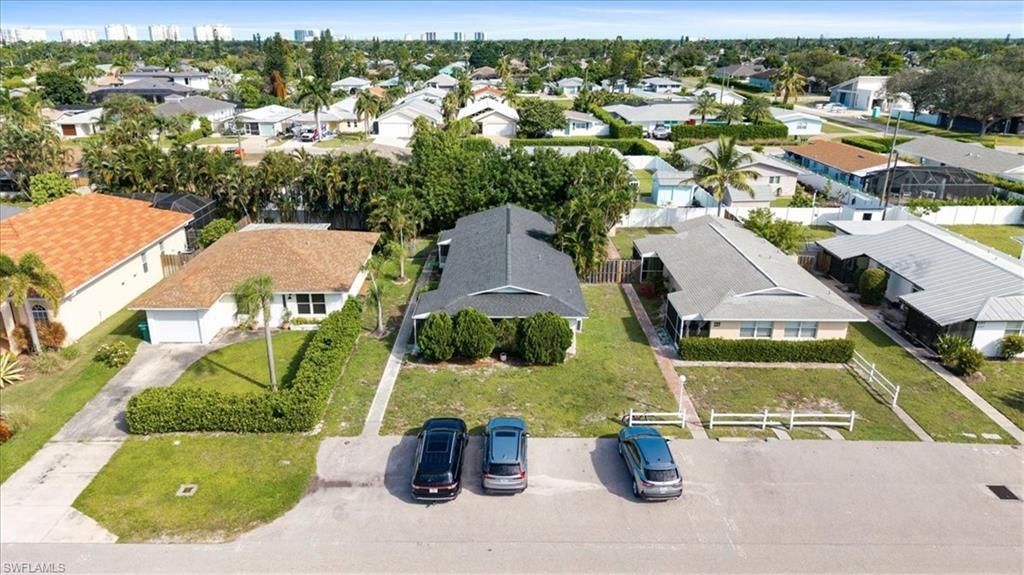 681/683 95th Ave N, Naples, FL 34108 Photo