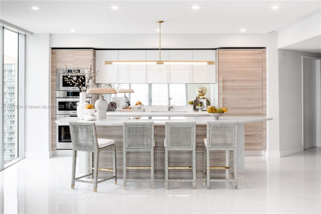 330 Sunny Isles Blvd, Unit 5-1902, Sunny Isles Beach, FL 33160 Photo