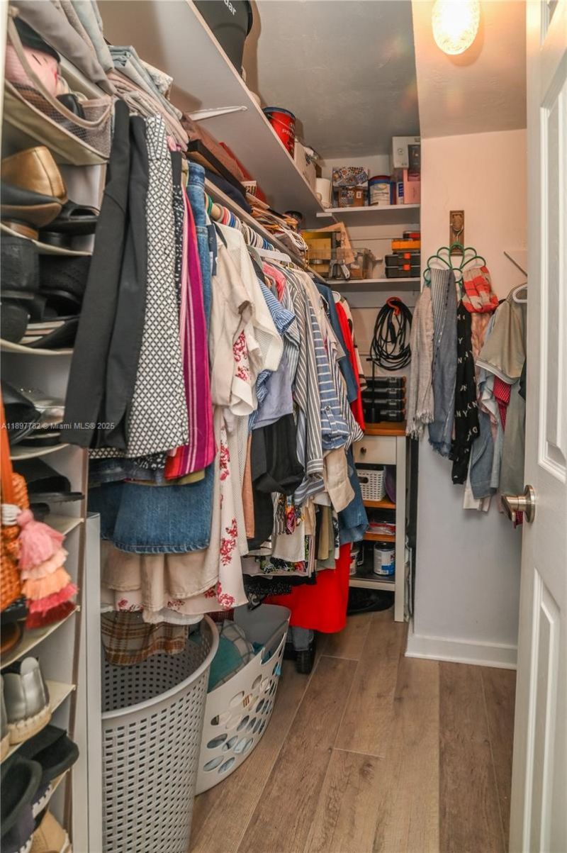 581 Blue Heron Dr, Unit 112-B, Hallandale Beach, FL 33009 Photo