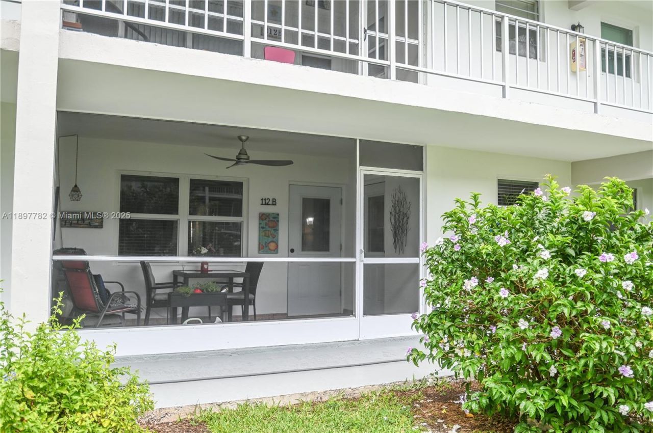 581 Blue Heron Dr, Unit 112-B, Hallandale Beach, FL 33009 Photo