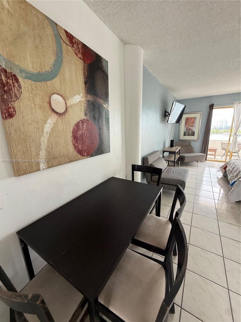 7904 West Dr, Unit 1005, North Bay Village, FL 33141 Photo