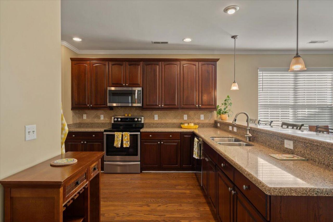 205 Sabal Palmetto Court Photo 15