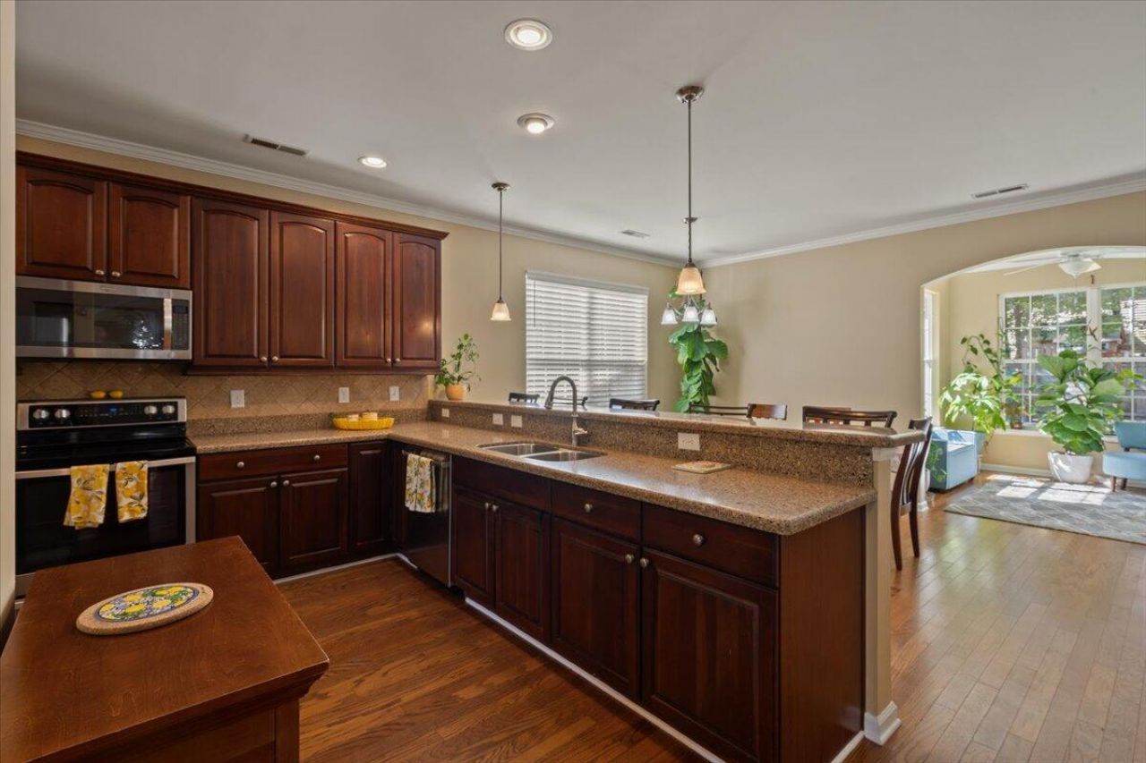 205 Sabal Palmetto Court Photo 16