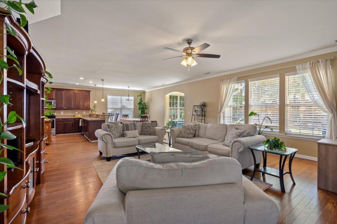 205 Sabal Palmetto Court Photo 28