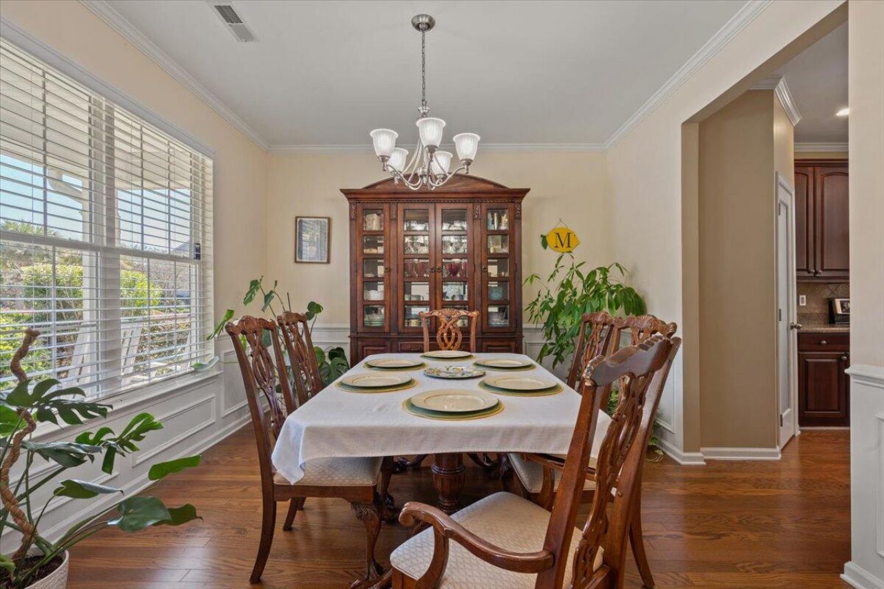 205 Sabal Palmetto Court Photo 8