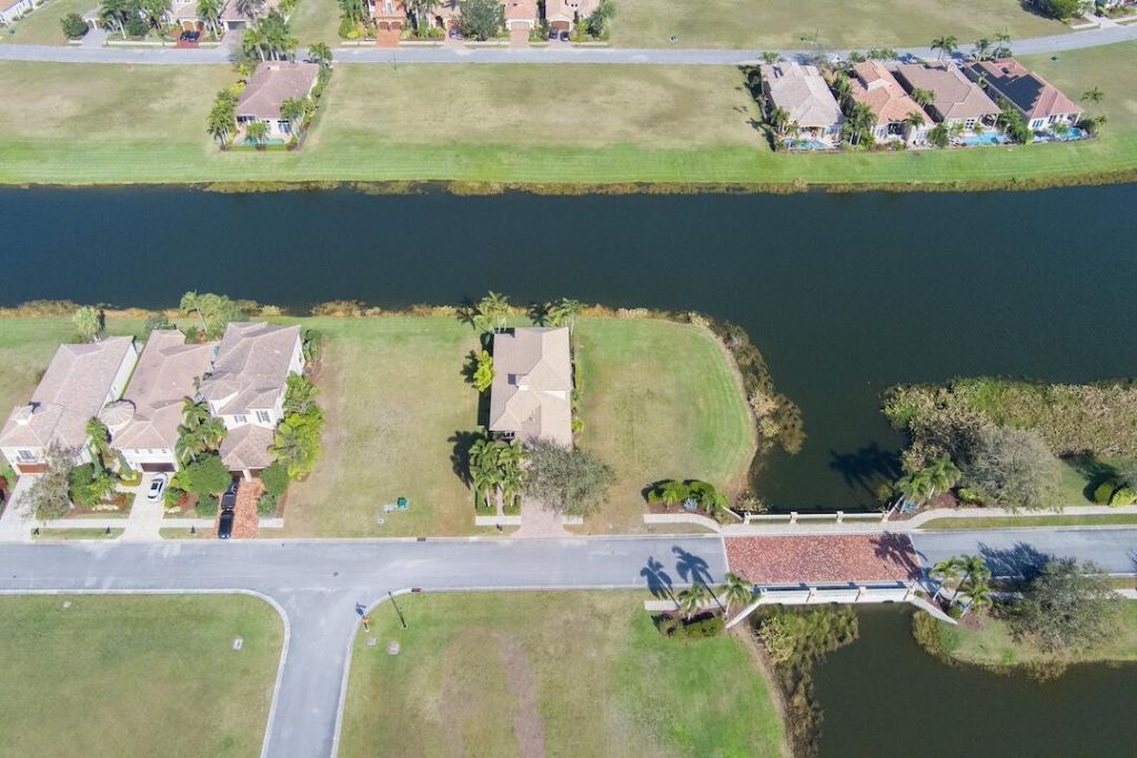 152 SE Santa Gardenia, Port Saint Lucie, FL 34984 Photo