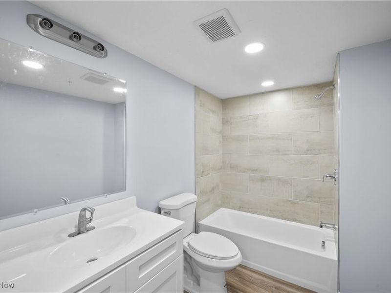 1765 Merriman Road, Unit 202, Akron, OH 44313 Photo 6