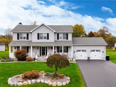 15 Jonathan Court, Whitesboro, NY 13492