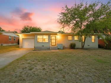 3509 Fortner Way, Fort Worth, TX 76116