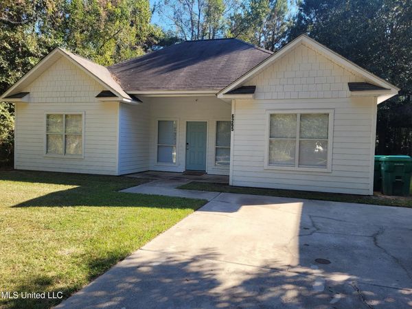 6265 W Itawamba Street, Bay Saint Louis, MS 39520