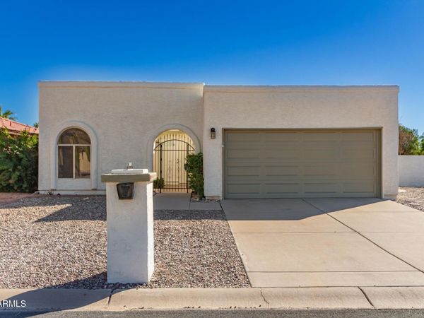 26621 S Shumaker Dr Drive, Sun Lakes, AZ 85248