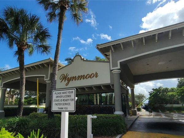 2003 Granada Dr, Unit E4, Coconut Creek, FL 33066