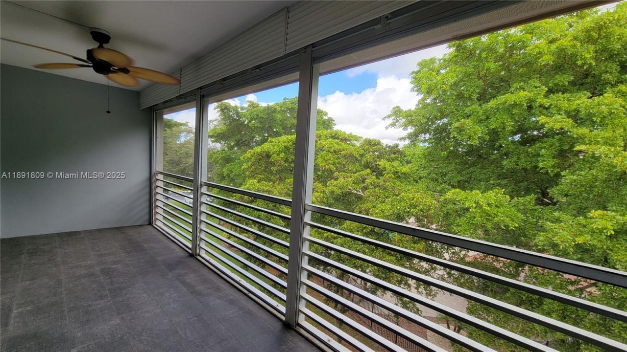 2003 Granada Dr, Unit E4, Coconut Creek, FL 33066 Photo