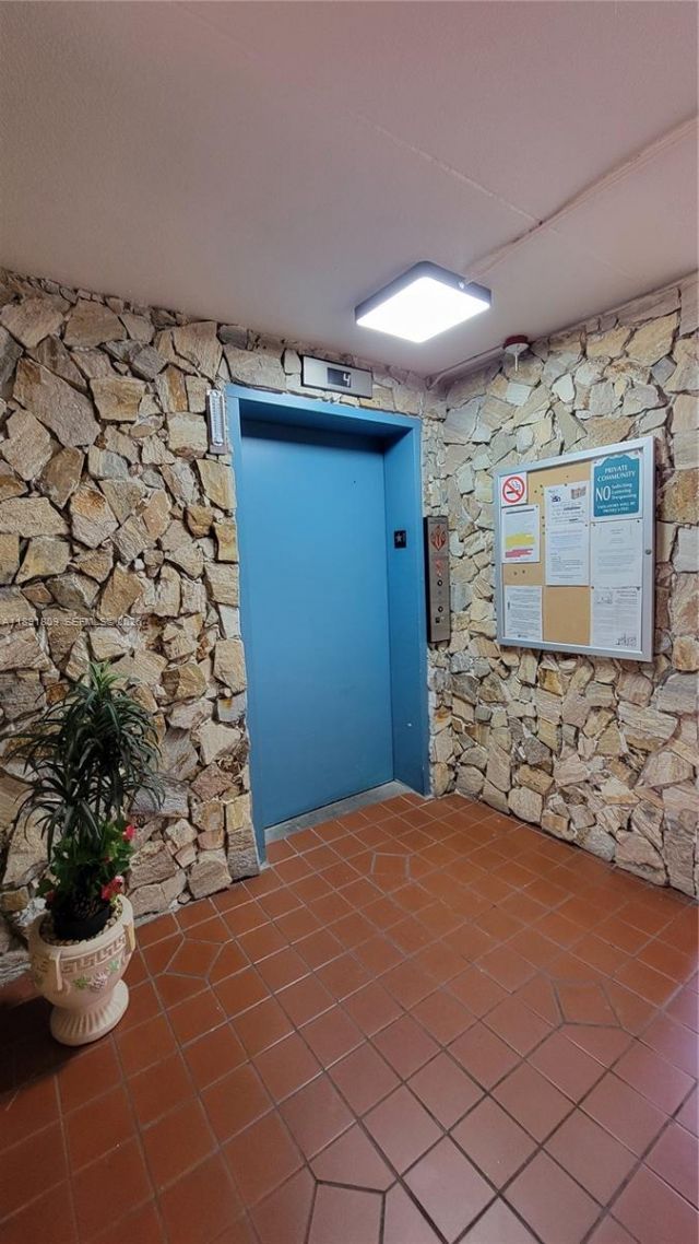 2003 Granada Dr, Unit E4, Coconut Creek, FL 33066 Photo