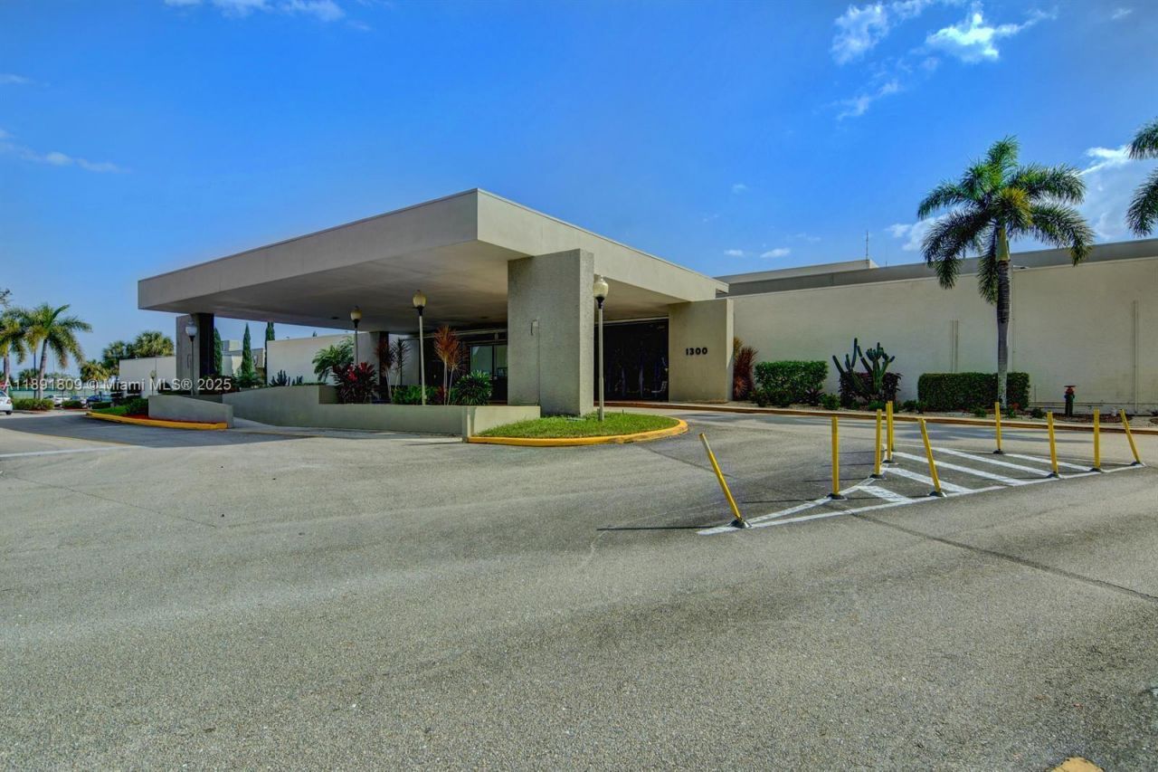 2003 Granada Dr, Unit E4, Coconut Creek, FL 33066 Photo