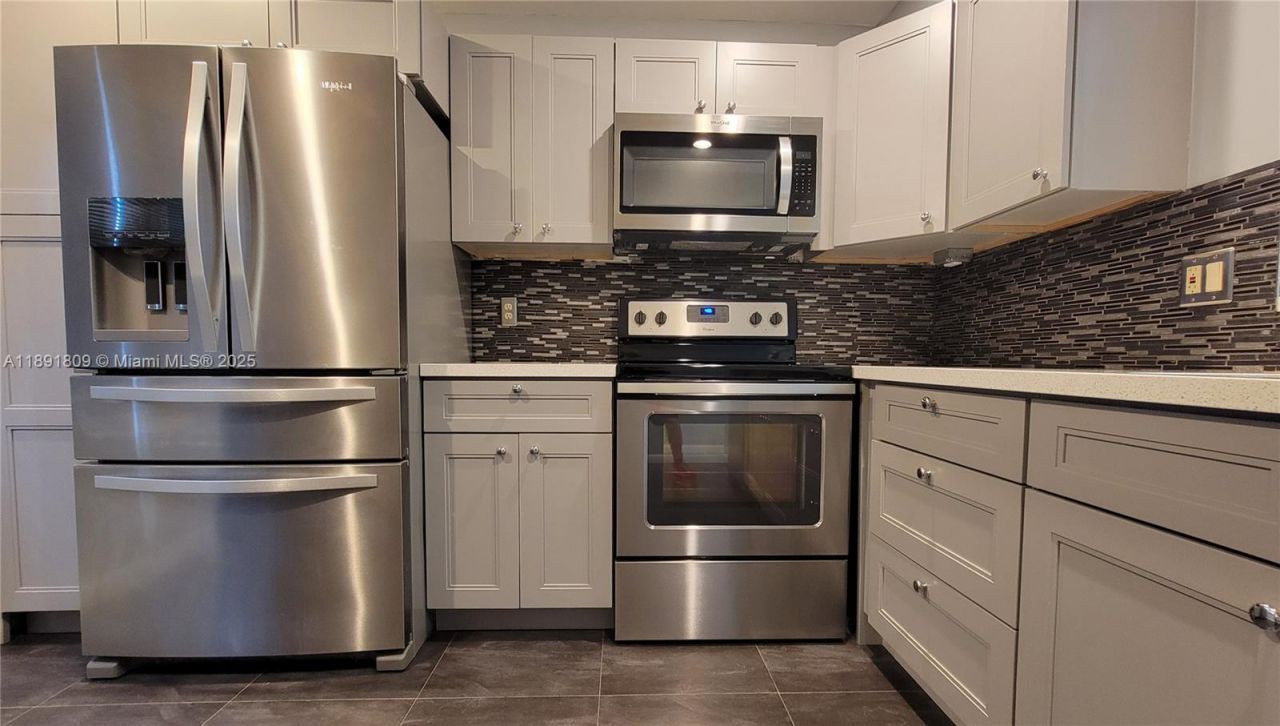 2003 Granada Dr, Unit E4, Coconut Creek, FL 33066 Photo