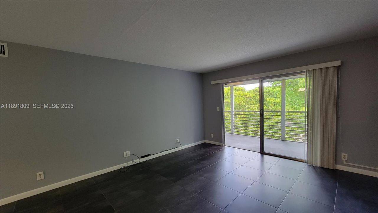 2003 Granada Dr, Unit E4, Coconut Creek, FL 33066 Photo