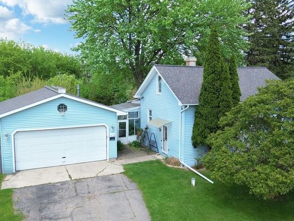 8107 E BRISTOL Road, Davison Twp, MI 48423