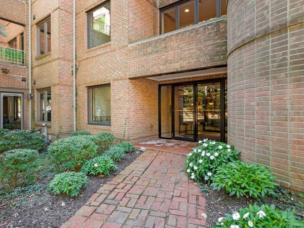 3000 Glazier Way, Unit 210, Ann Arbor, MI 48105
