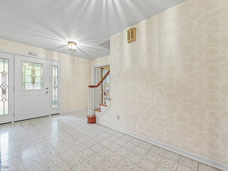 373 Tremont Road, Akron, OH 44313 Photo 7