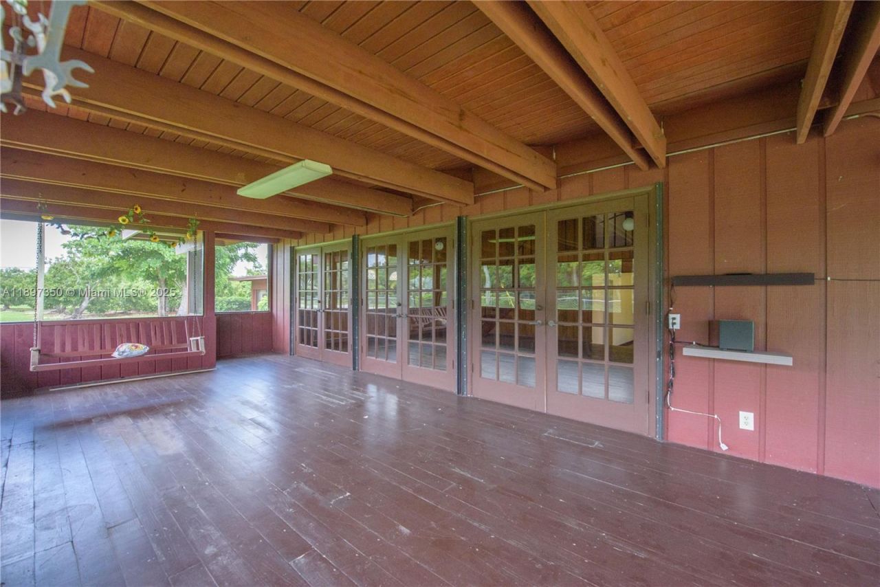 19365 SW 256th St, Homestead, FL 33031 Photo