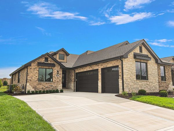 11045 Lizmore Lane, Orland Park, IL 60467