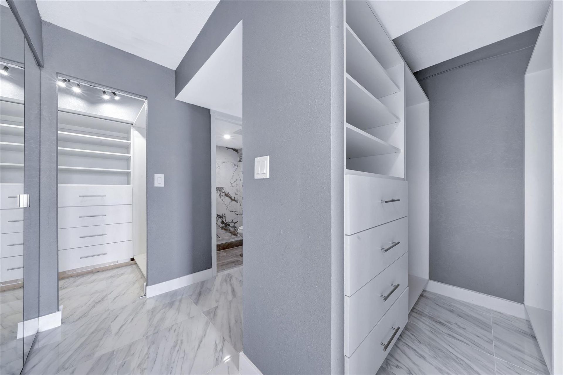 1100 Saint Charles Place, Unit 708, Pembroke Pines, FL 33026 Photo