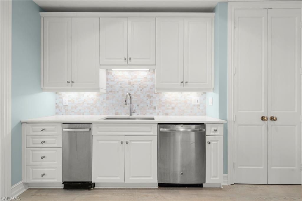 5669 Baltusrol Ct, Unit 2B, Sanibel, FL 33957 Photo