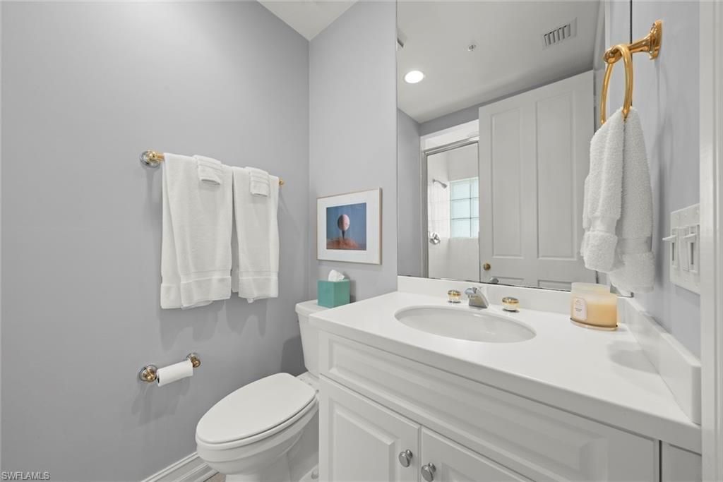 5669 Baltusrol Ct, Unit 2B, Sanibel, FL 33957 Photo