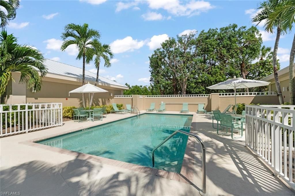 5669 Baltusrol Ct, Unit 2B, Sanibel, FL 33957 Photo
