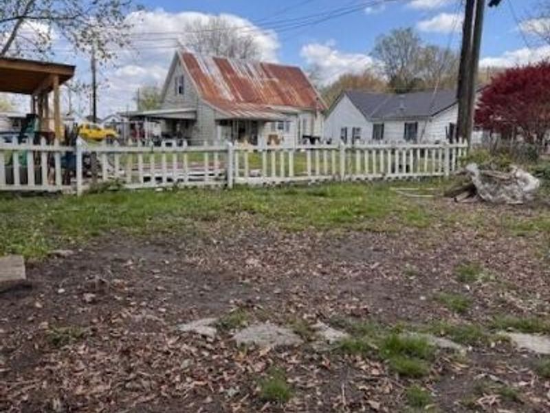 310 E 3rd Street, Augusta, KY 41002 Photo 3