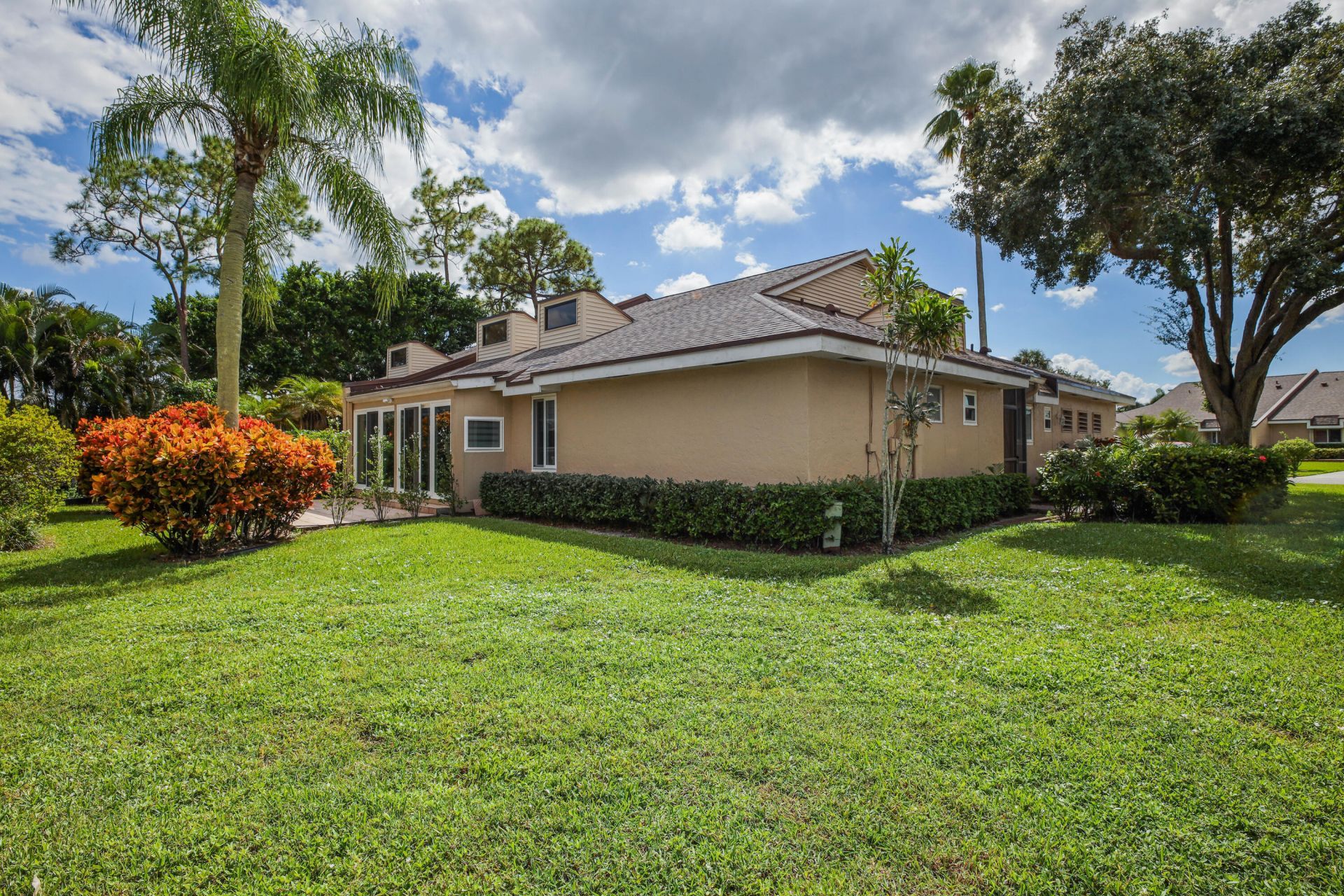 6827 Fountains Circle, Lake Worth, FL 33467 Photo