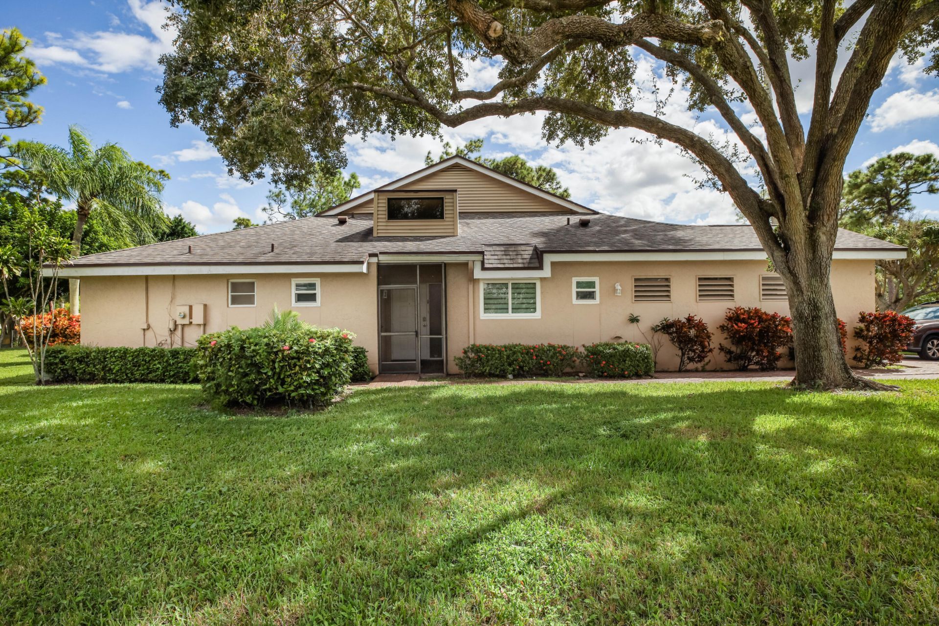 6827 Fountains Circle, Lake Worth, FL 33467 Photo