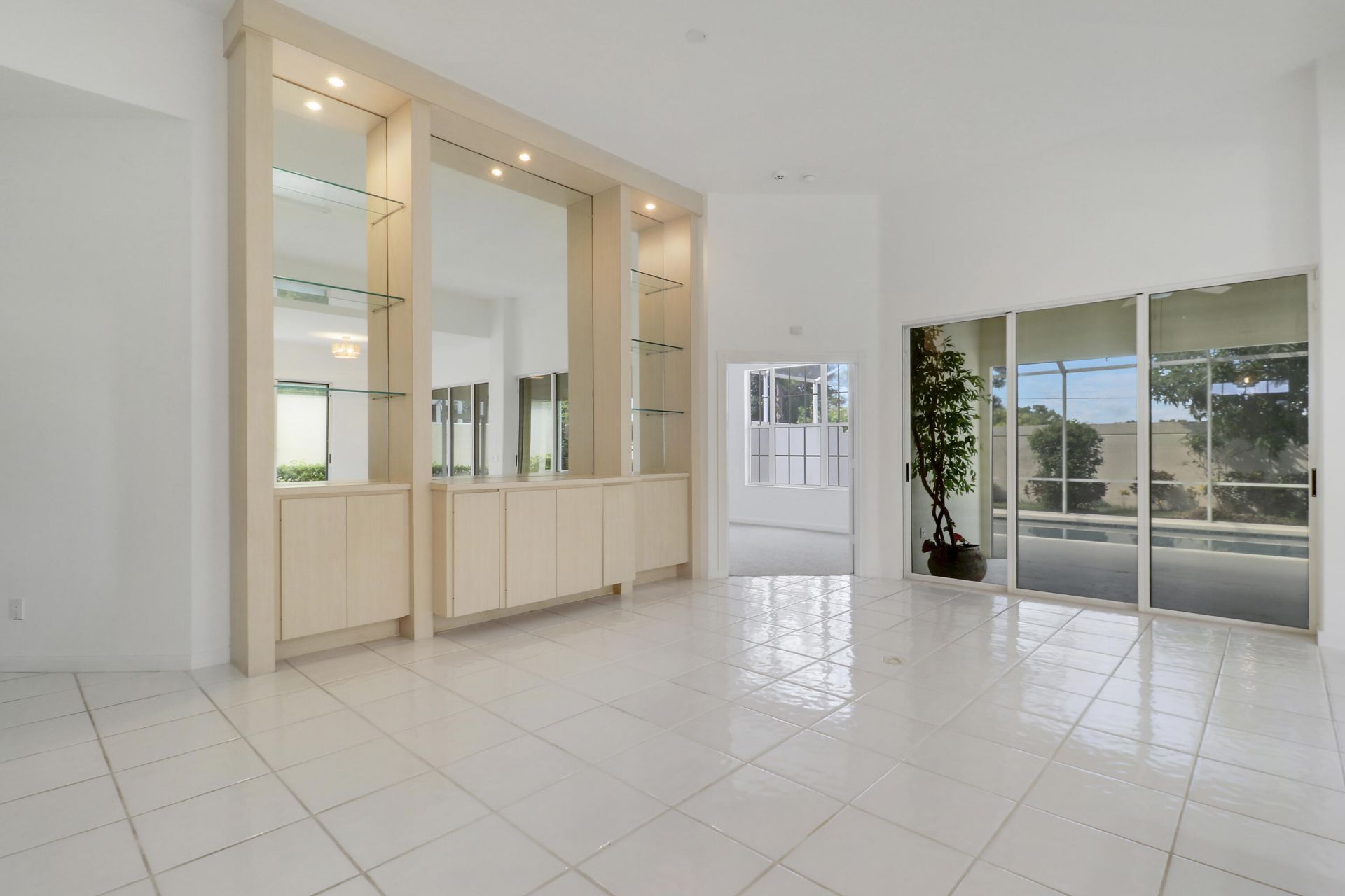 220 NW Bentley Circle, Port Saint Lucie, FL 34986 Photo