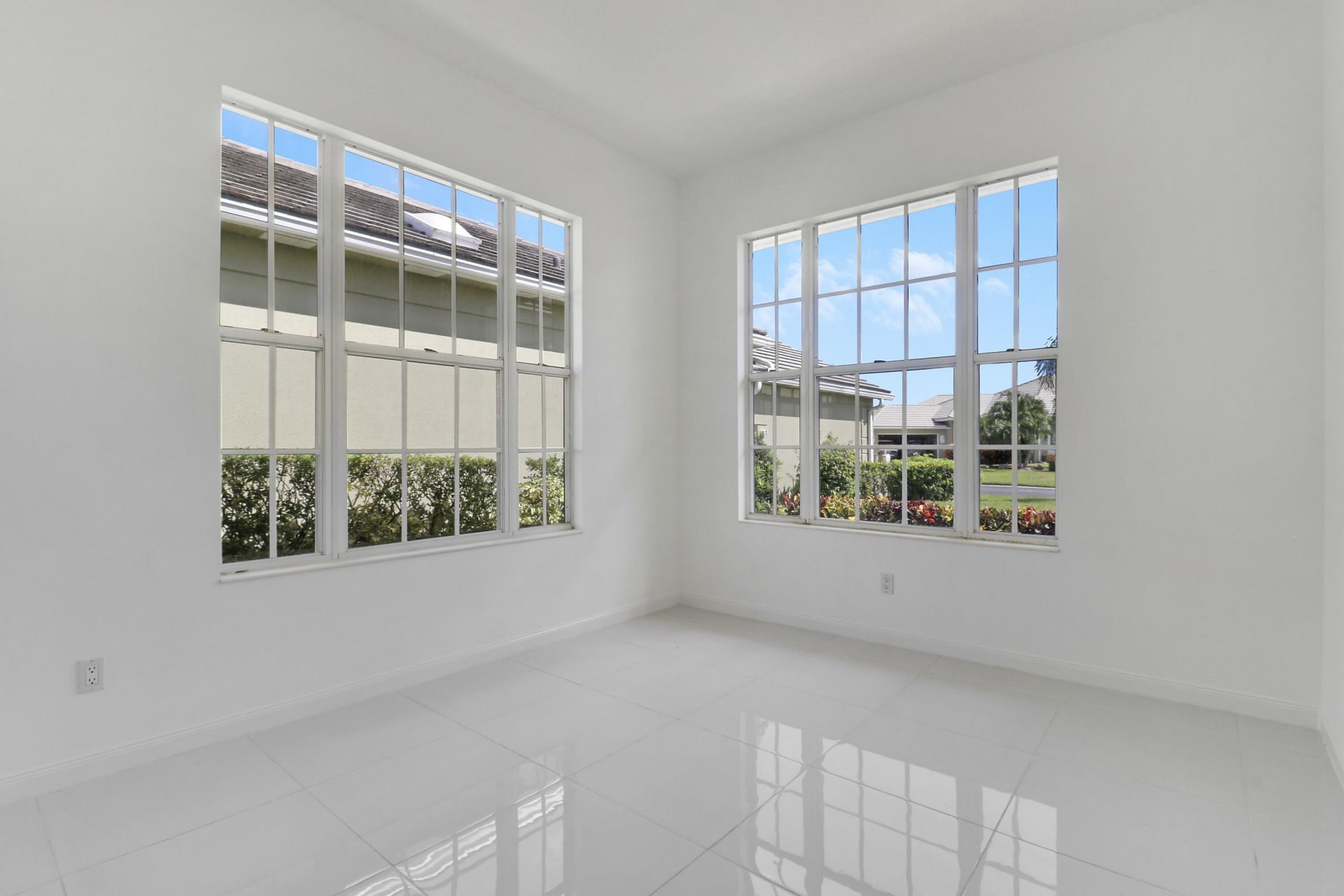 220 NW Bentley Circle, Port Saint Lucie, FL 34986 Photo