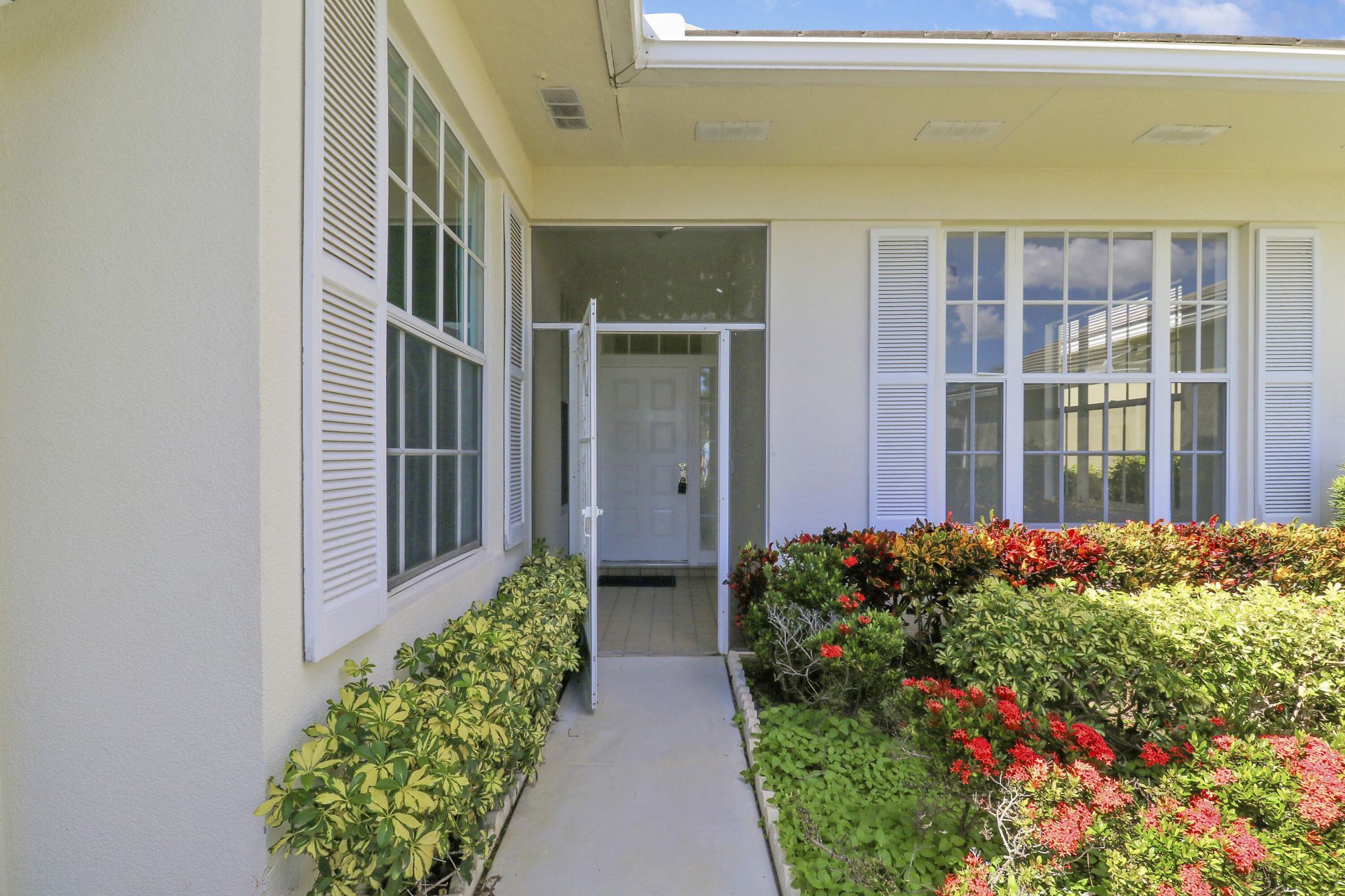 220 NW Bentley Circle, Port Saint Lucie, FL 34986 Photo