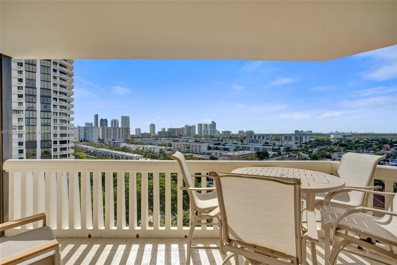 1000 E Island Blvd, Unit 1403, Aventura, FL 33160 Photo