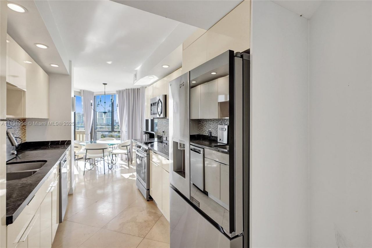 1000 E Island Blvd, Unit 1403, Aventura, FL 33160 Photo