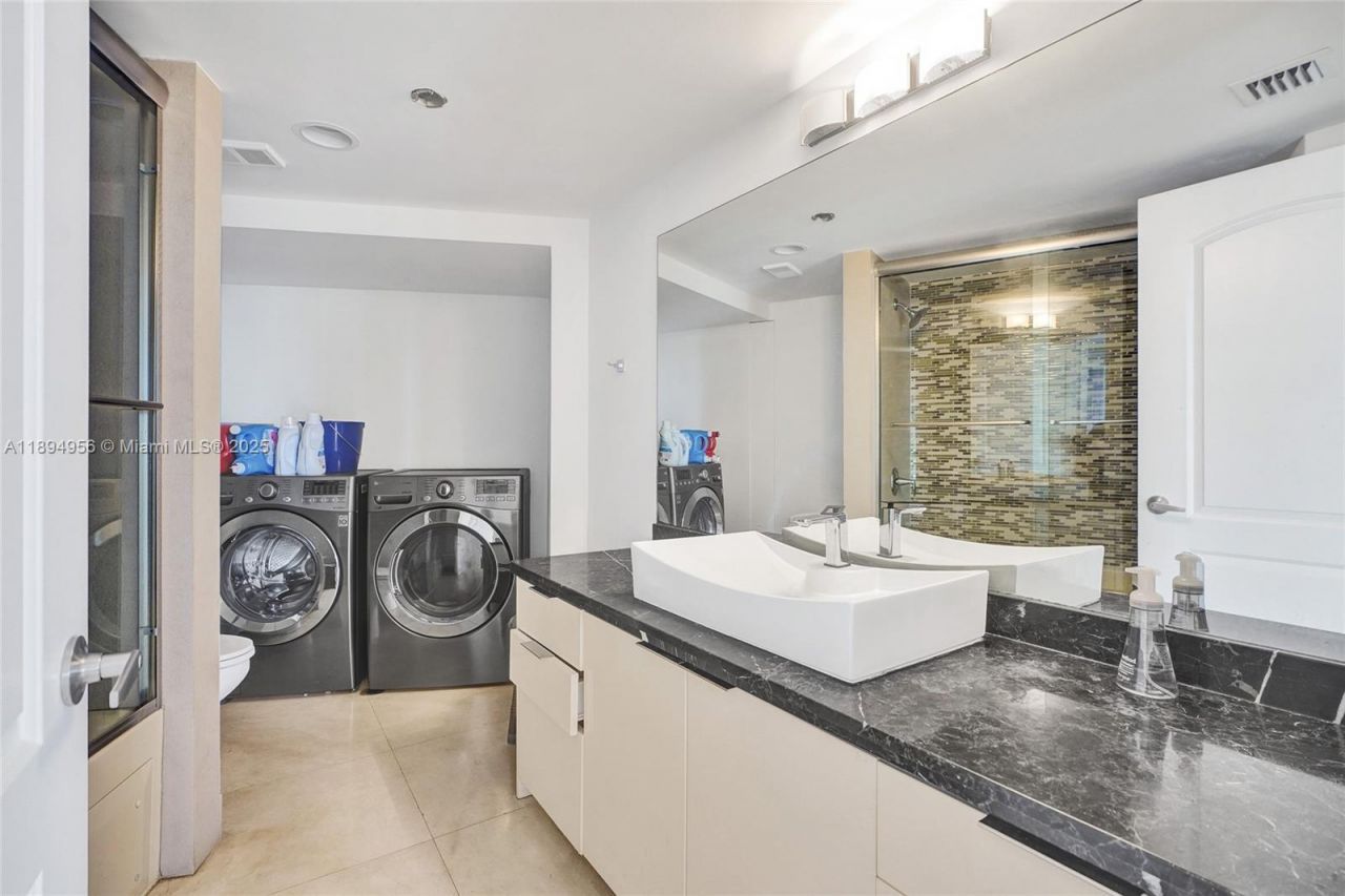 1000 E Island Blvd, Unit 1403, Aventura, FL 33160 Photo