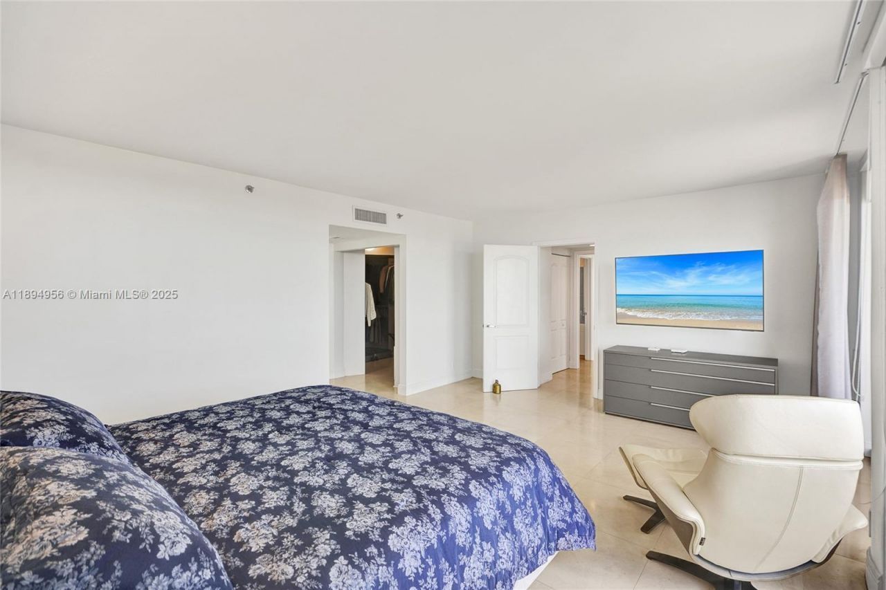 1000 E Island Blvd, Unit 1403, Aventura, FL 33160 Photo